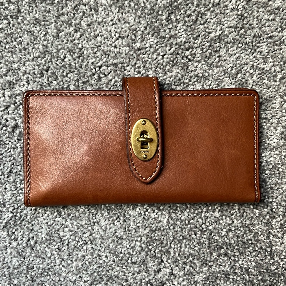 FOSSIL Austin Leather Clutch Wallet